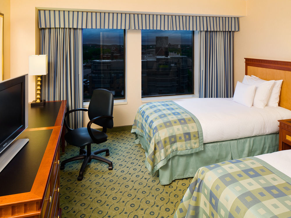 Doubletree Suites By Hilton Hotel Boston - Cambridge Exterior photo